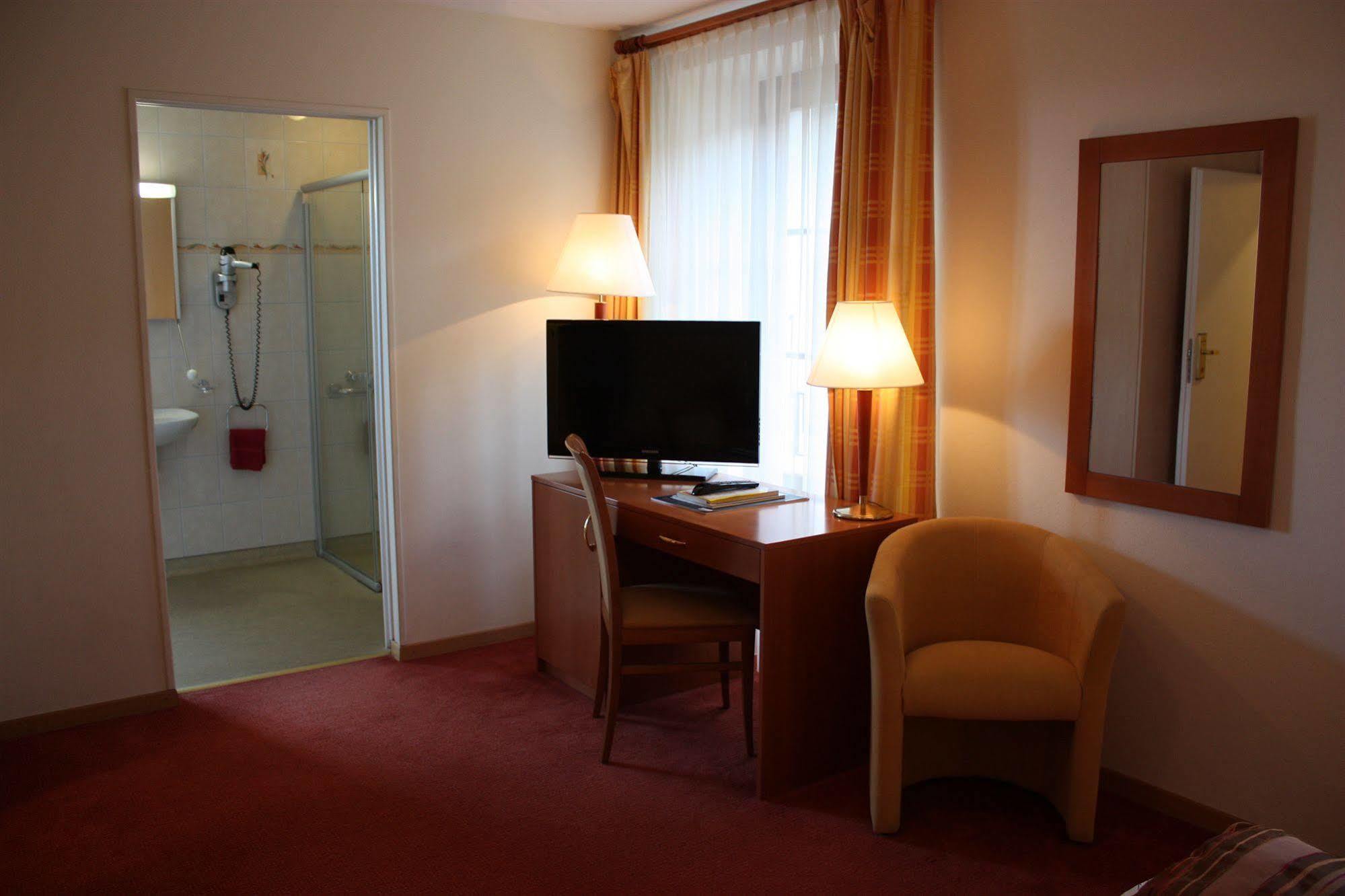 Auberge Communale A L'Union Gilly Екстериор снимка