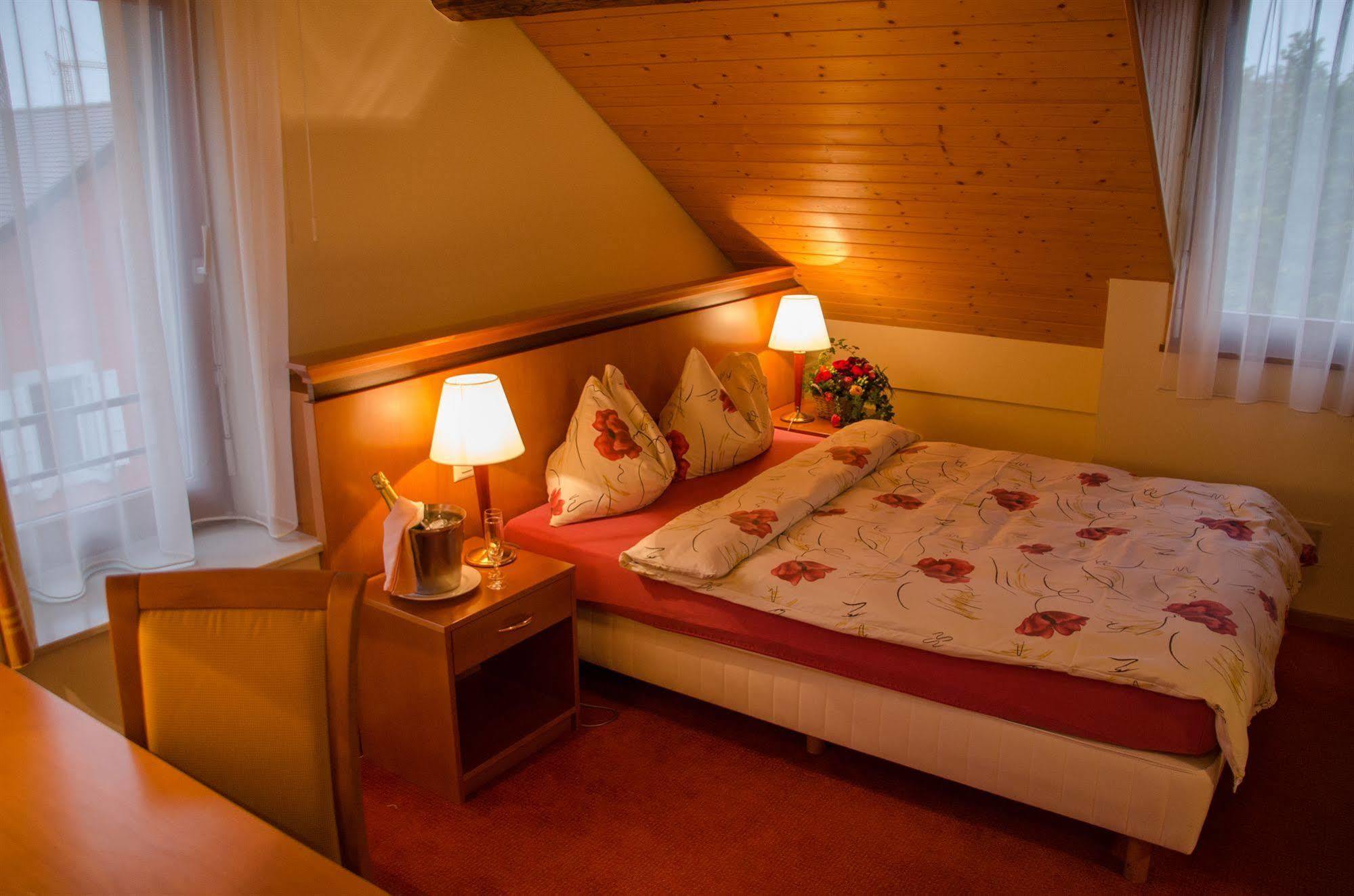 Auberge Communale A L'Union Gilly Екстериор снимка